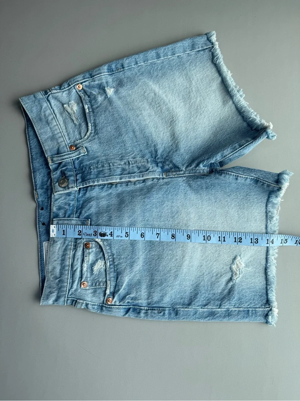 GAP Cheeky Midi Denim Shorts W26 Petite Light Indigo High Rise Cutoff
